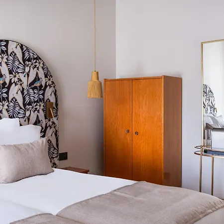 Hotel Le Domaine De Camboyer, The Originals Collection 4*